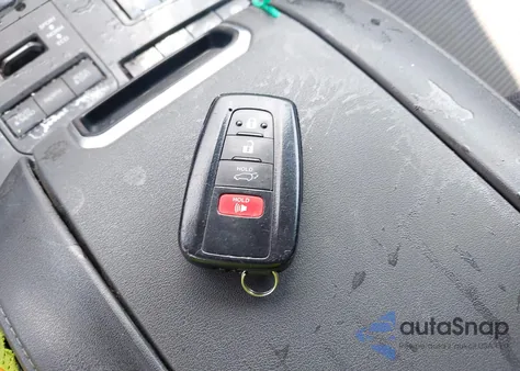 2021 Toyota Highlander Le z USA, uszkodzony, nr VIN 5TDBZRBHXMS156006